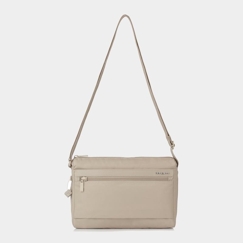 Beige Women's Hedgren Eye Medium Shoulder Bags | COE6923LS