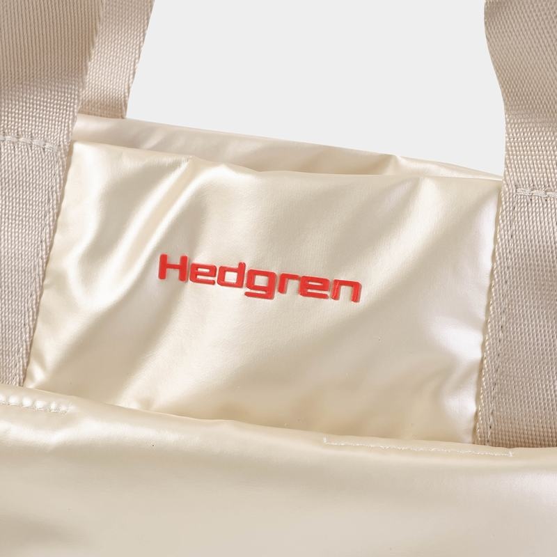 Beige Women's Hedgren Softy Handbag | GMX5890NP