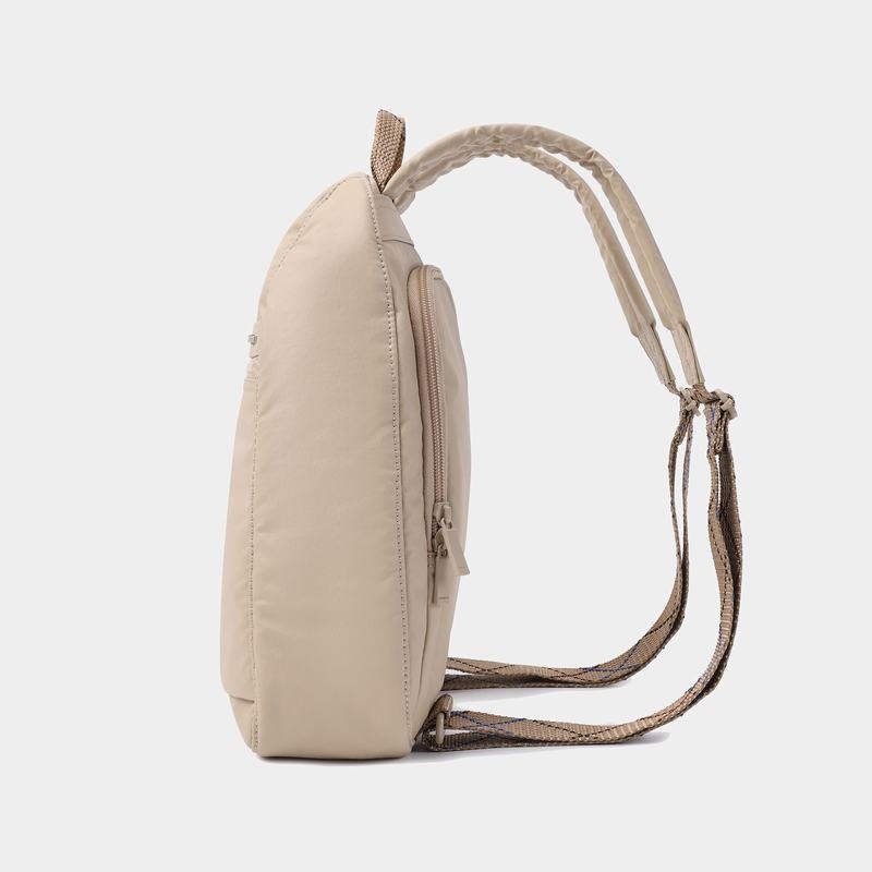 Beige Women's Hedgren Vogue Rfid Backpacks | TYX7644DR