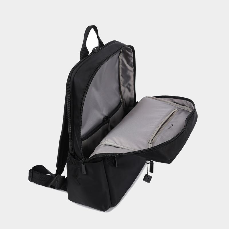 Black Women's Hedgren Ava Backpacks | ZON562QI