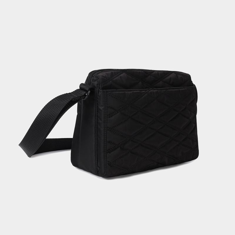 Black Women's Hedgren Quilted Eye Rfid Medium Shoulder Bags | YUV512HR