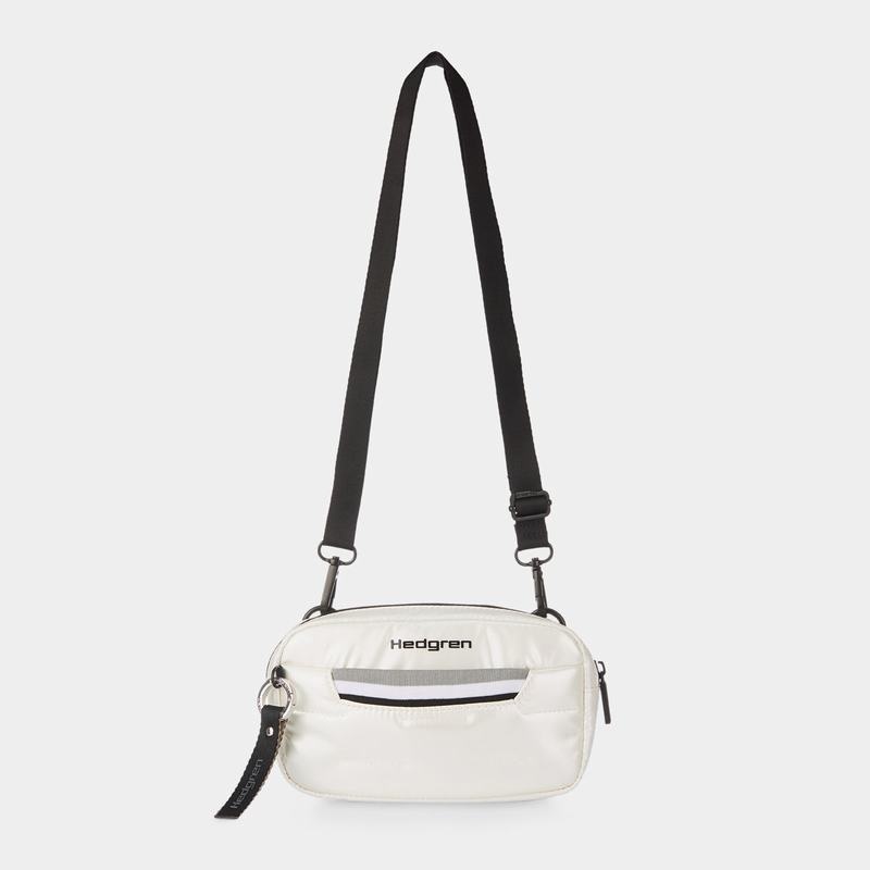 White Women's Hedgren Snug Belt Bags | CYF3138PJ